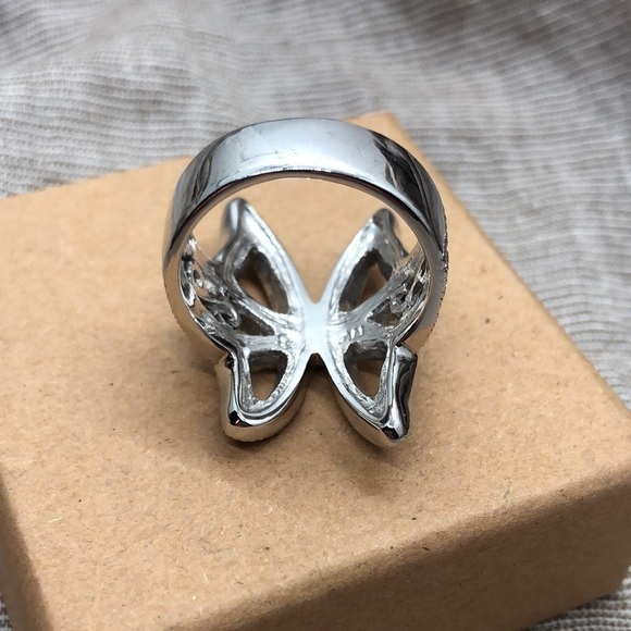Y2K Butterfly Rhinestone Ring - Picture 6 of 10